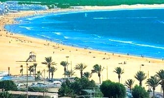 أفضل 6 أنشطة في شاطئ أغادير في المغرب