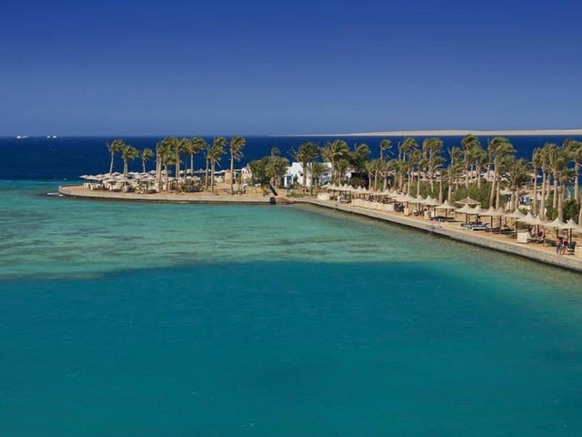 يوفر لك فندق ارابيا الغردقه فرصة الإسترخاء على شواطئ البحر الأحمر يوفر لك فندق ارابيا الغردقه فرصة الإسترخاء على شواطئ البحر الأحمر