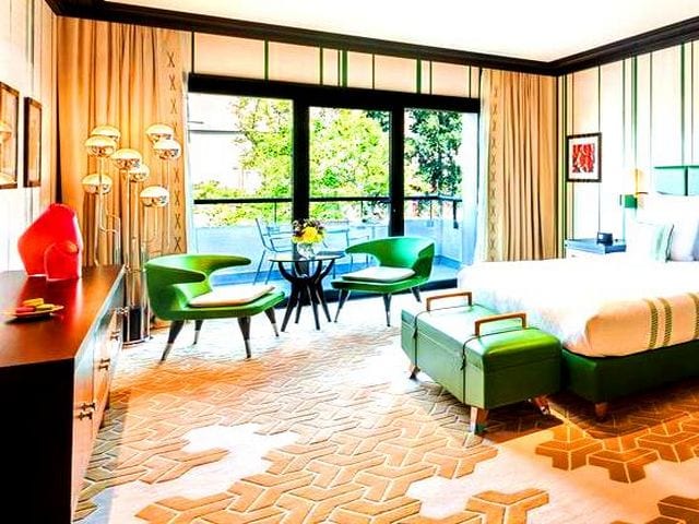 تتمتع أفضل الفنادق في باكو من حيث الموقع بإطلالاتٍ رائعة