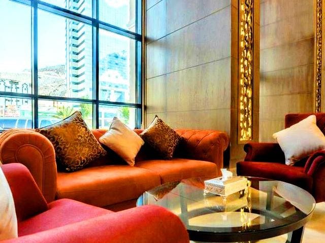 يضم الفندق الافضل في مكة مساحات إقامة فسيحة ومرافق وخدماتٍ متنوعة