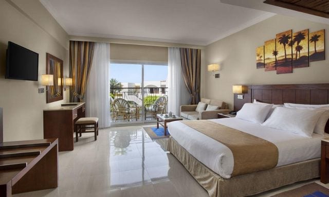 قد تُناسبك الإقامة في أفضل فنادق شرم الشيخ إن كنت تبحث عن فندق يمنحك إطلالة خلابة وخدمات راقية