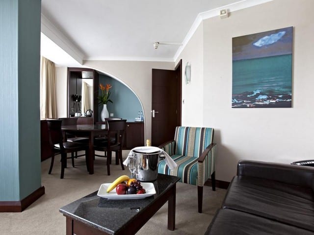 يوفر فندق دانبوس ريجنت بارك وسائل راحة متعددة من منطقة جلوس وتجهيزات حديثة