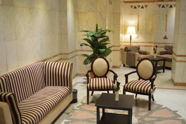 فندق دار الايمان النور بالمدينة المنورة يقدّم حلّاً أمثل لأصحاب الميزانيات المحدودة الراغبين بإقامة قريبة من الحرم النبوي . فندق دار الايمان النور بالمدينة المنورة يقدّم حلّاً أمثل لأصحاب الميزانيات المحدودة الراغبين بإقامة قريبة من الحرم النبوي .