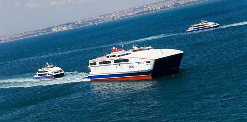 تعرف على اهم مواصلات اسطنبول وهي الباصات البحرية والتي تمتاز بسرعتها في الوصول إلى الأماكن البعيدة من المدينة