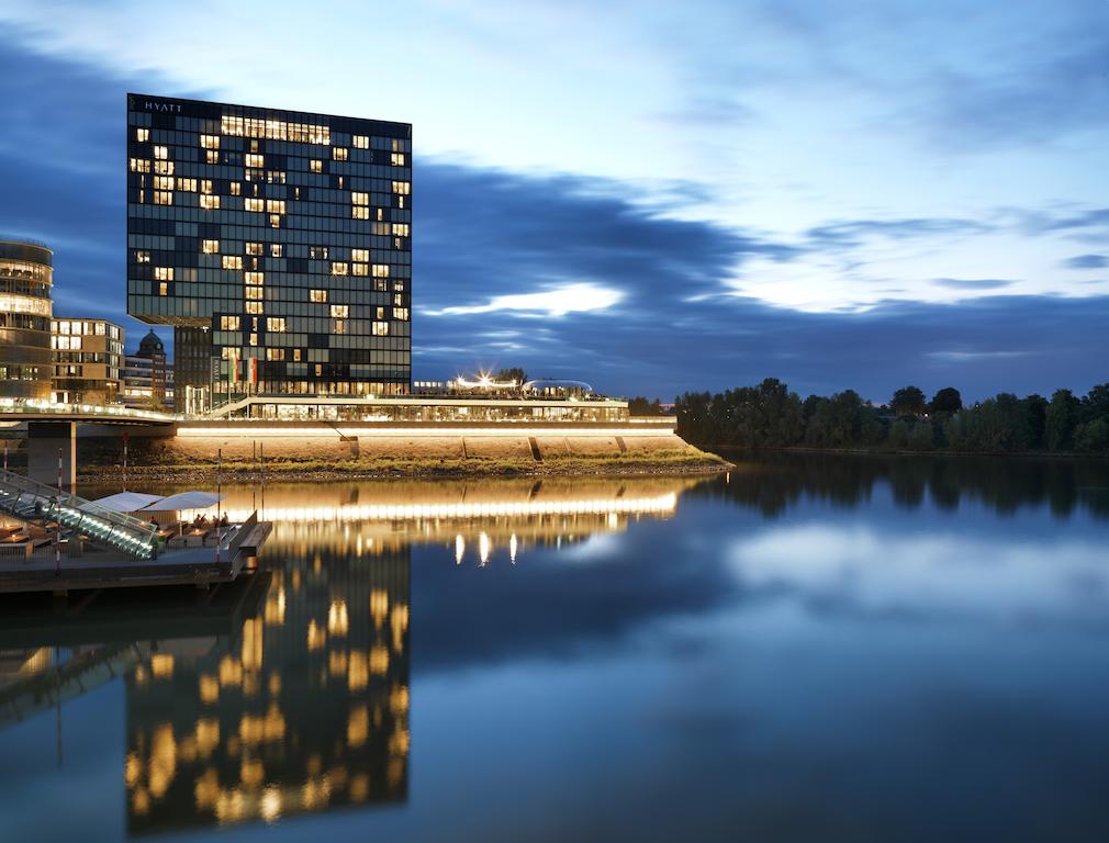 أفضل 8 من فنادق دوسلدورف المانيا الموصى بها 2022