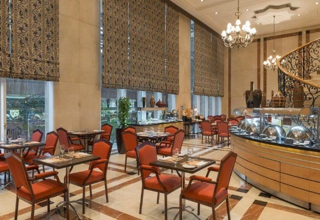 فندق فور بوينتس شيراتون بر بدبي فندق فور بوينتس شيراتون بر بدبي