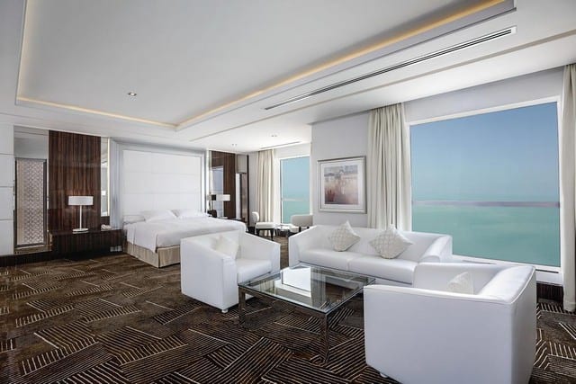 فندق هيلتون دبي ذا ووك الامارات