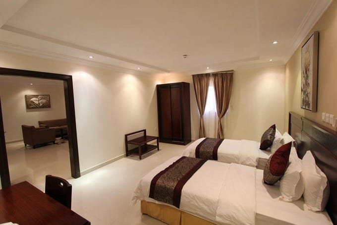 فنادق قريبه من الرياض بارك للأجنحة الفندقية المناسبة للرحلات العائلية.