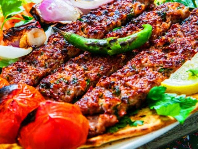 Achim مطاعم اسطنبول الشعبية