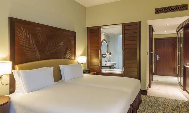 يُعد فندق سوفتيل جي بي ار من فنادق جيبي ار دبي المُميّزة لكونها تضم مسابح مُتنوعة