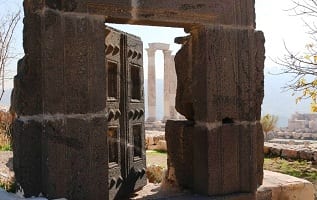 أفضل 6 أنشطة في متحف الآثار الأردني في عمان