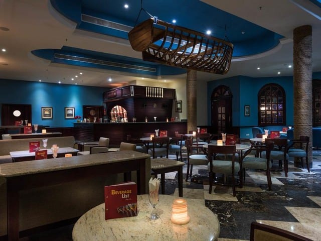 يوفر كيروسيز بارك لاند شرم الشيخ ثلاث مطاعم مميزة للمأكولات العالمية والمحلية والبحرية