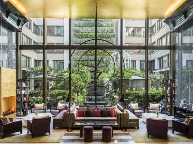 مراجعه عن فندق مندرين اورينتال باريس 5 مندرين اورينتال باريس يضم غرف وأجنحة فسيحة تناسب العوائل
