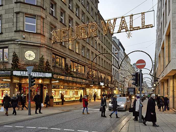 شارع نوير فال هامبورغ من اهم شوارع التسوق في هامبورغ الالمانية