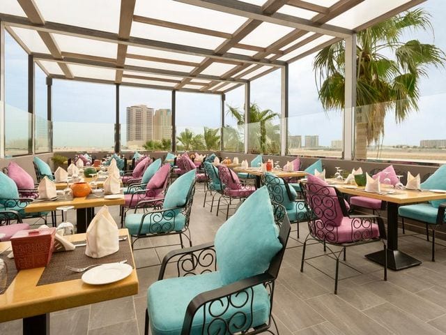 بإمكانك الاستمتاع بالعديد من المرافق الترفيهية التي تقدمها فندق رمادا البحرين السيف