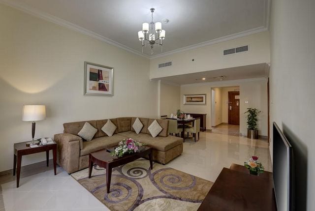 روز جاردن للشقق الفندقية البرشاء أفضل مكان للسكن في دبي للعائلات 