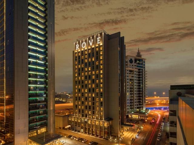 فندق روف دبي مارينا فندق روف دبي مارينا