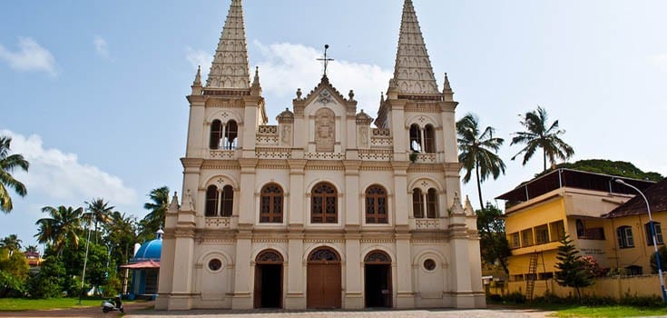 كاتدرائية سانتا كروز كيرلا - الاماكن السياحية في  كيرلا
