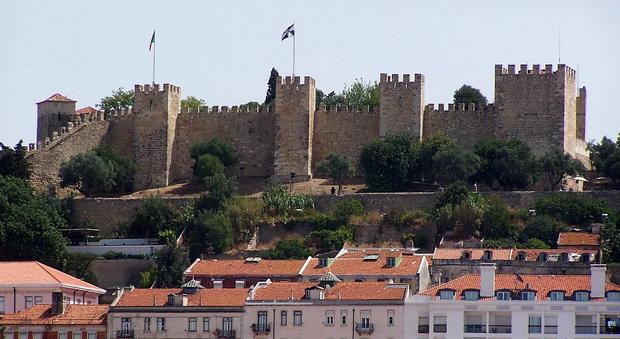 أفضل 3 أنشطة في قلعة ساو جورج في لشبونة البرتغال