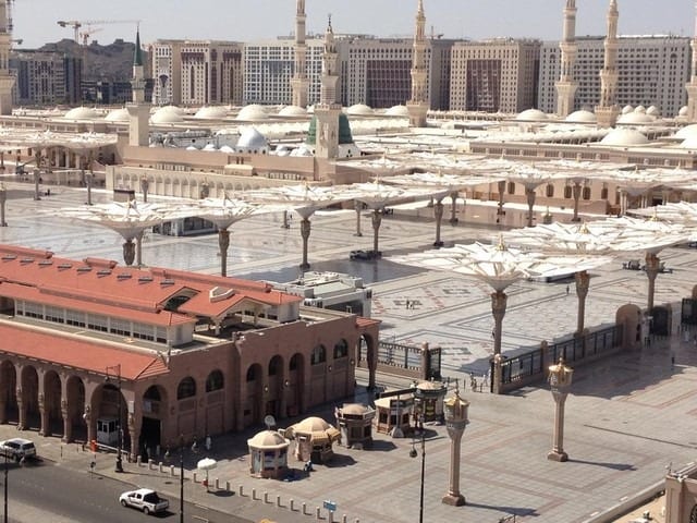 مراجعه عن فندق سرايا طابة المدينة المنورة يتواجد فندق سرايا طابة في المدينة المنورة بالقُرب من الحرم النبوي.
