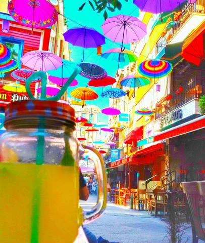 http://www.yahlagroup.com/portfolio/umbrellas-street/@ شارع المظلات في اسطنبول