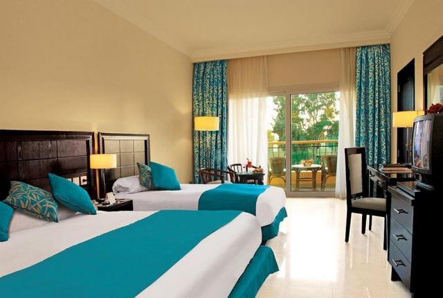 فندق سيرا من اجمل فنادق شرم الشيخ 5 نجوم خليج القرش