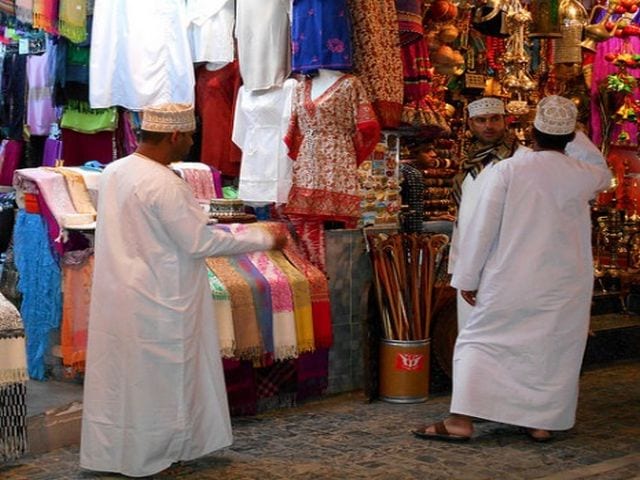 Achilli Family | الاسواق في مسقط