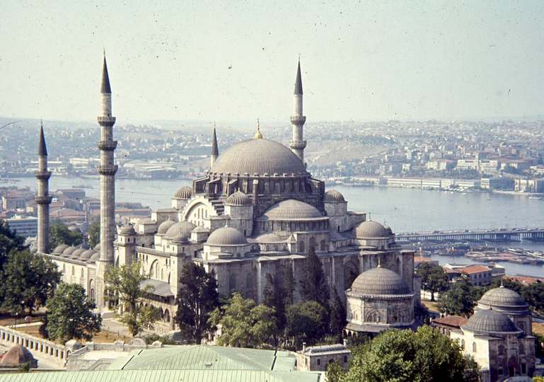 أفضل 9 انشطة عند زيارة جامع السليمانية اسطنبول