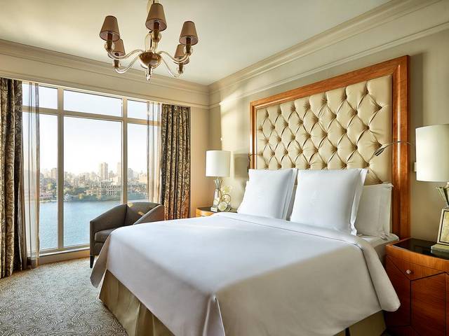 يتميز فندق الفورسيزون القاهرة بضمه لخدمات مُتميّزة جعلته اجمل فنادق القاهرة على النيل