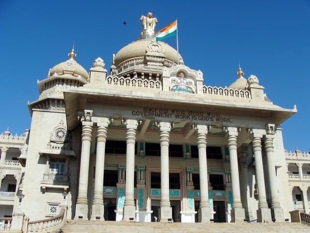 مبنى فيدانا سودها من اجمل الاماكن السياحية في بنجلور