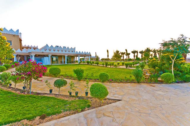 منتجعات عنيزه منتجعات عنيزه