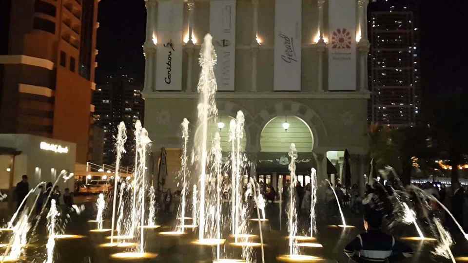 النافورة الراقصة في القصباء الشارقة النافورة الراقصة في القصباء الشارقة