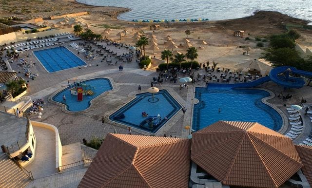 منتجعات البحر الميت العلاجية منتجعات البحر الميت العلاجية