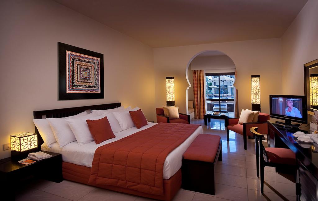 فندق سنتيدو ريف اوازيس سينس ريزورت من فنادق الهضبة شرم الشيخ التي تمتلك تصميم راقي مُميّز.