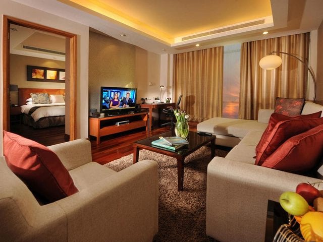 يقدم فندق فريزر سويتس البحرين أماكن إقامة تتمتع بالخصوصية والفخامة