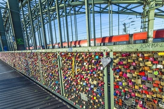أفضل 3 انشطة في جسر اقفال الحب في كولن المانيا