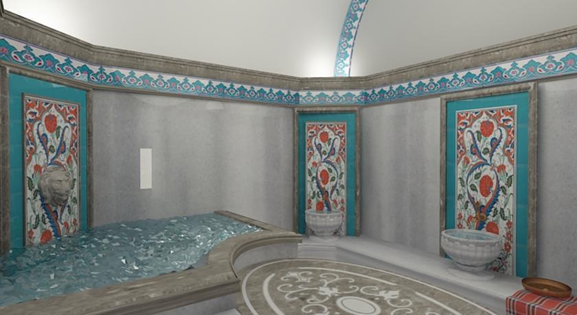 فندق كروان سراي تيرمال الذي يضم حمامات تاريخية متصلة به ويوفر مسبح داخلي بمياه الينابيع الحرارية