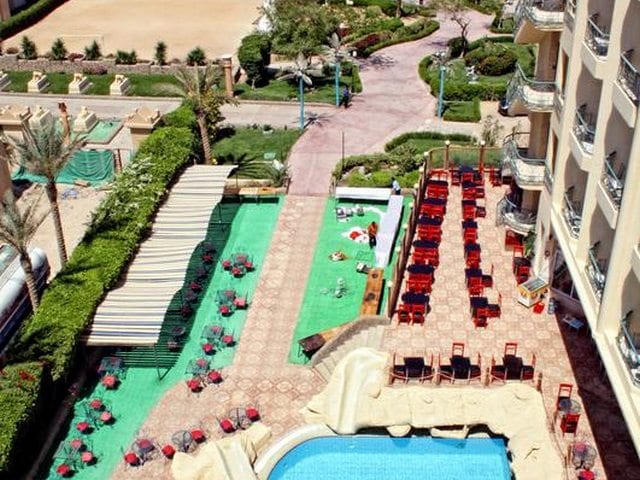يضم كينج توت أكوا بارك بيتش ريزورت العديد من المسابح ومراكز للمساج ومركز عافية وسبا يضم كينج توت أكوا بارك بيتش ريزورت العديد من المسابح ومراكز للمساج ومركز عافية وسبا