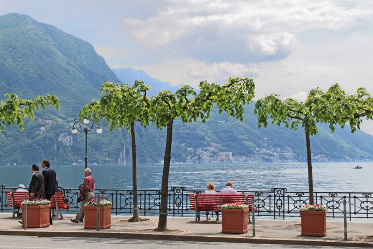بحيرة لوقانو من اجمل الاماكن السياحية في لوقانو السويسرية