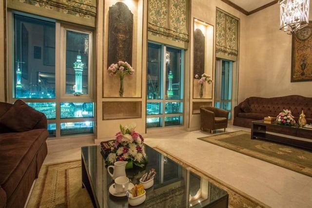 يضم فندق رتاج البيت العديد من خيارات الإقامة التي تشمل الغُرف، الأجنحة والفيلات. يضم فندق رتاج البيت العديد من خيارات الإقامة التي تشمل الغُرف، الأجنحة والفيلات.