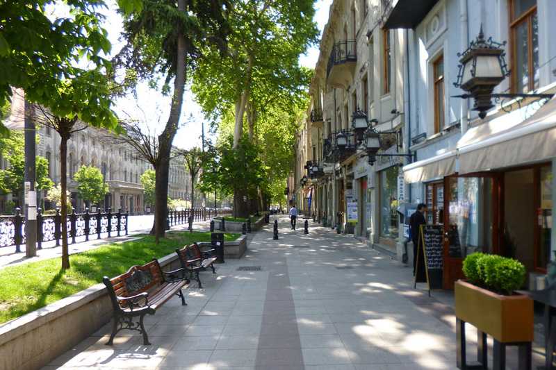 شارع روستافيلي في تبليسي جورجيا