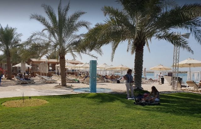 @google map شاطئ ياس ابوظبي