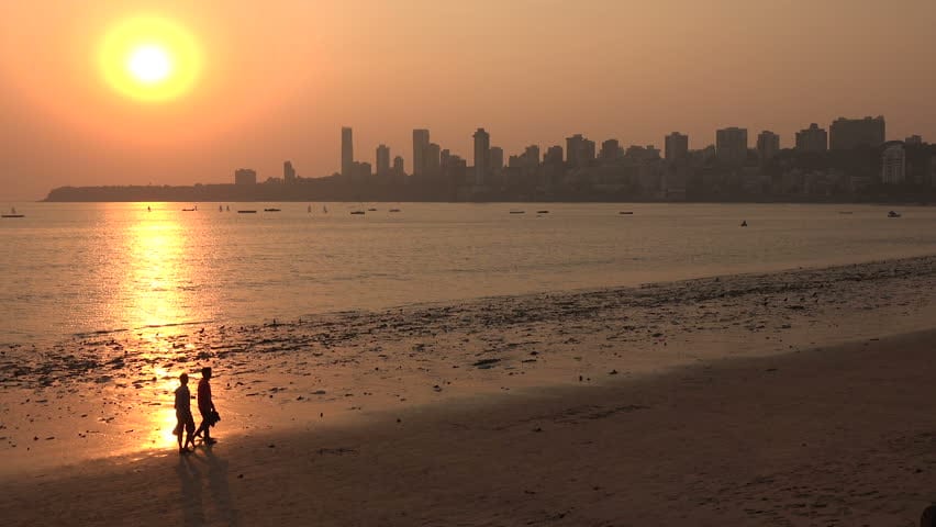 شاطئ شوباتي من اجمل شواطئ مومباي
