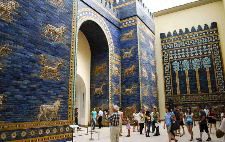 السياحة في برلين متحف بيرغامون من اهم متاحف برلين