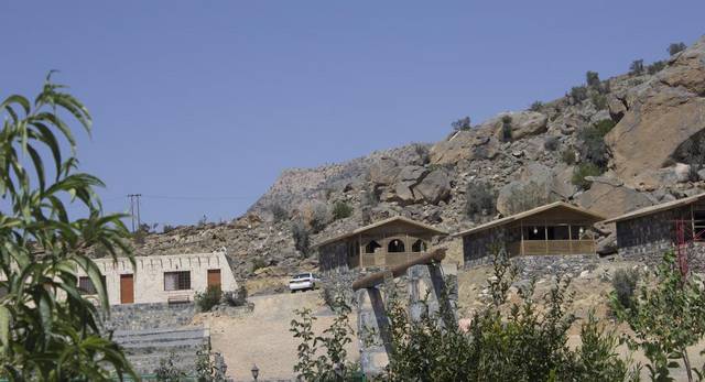 الإقامة في منتجع جبل شمس في سلطنة عمان