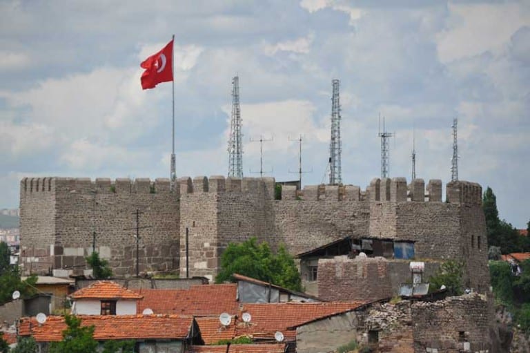 قلعة انقرة سياحة احدى الاماكن السياحية في انقرة تركيا 