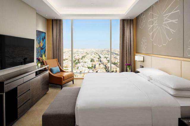 يُمكنك حجز فنادق الرياض خمس نجوم الفاخرة عبر قراءة هذا المقال والاطلاع على مراجعات كل فندق.