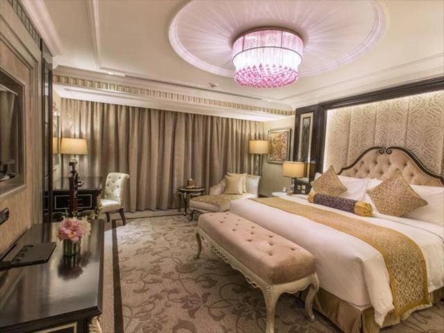 تُعَدّ فنادق الرياض 5 نجوم من أفضل فنادق السعودية التي توفر الراحة والرفاهية