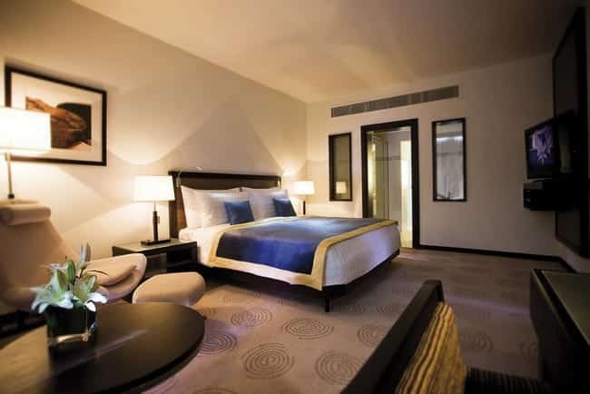 يتميّز فندق افاني ديرة دبي بغُرف مُريحة وواسعة