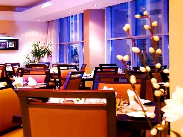 تُعَدّ فنادق ابوظبي الشبابية من أفضل فنادق ابوظبي من حيث الموقع